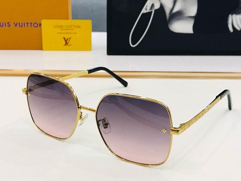 LV Sunglasses 428